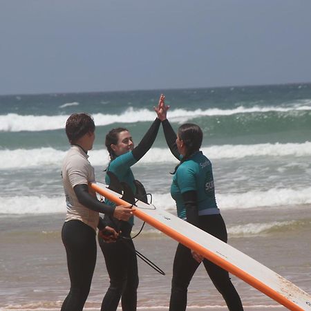 The Far End Surf House - Surf & Yoga Holidays 劳林哈 外观 照片