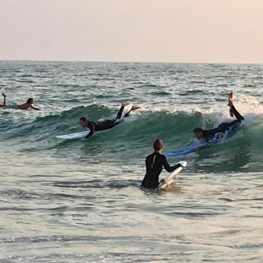 The Far End Surf House - Surf & Yoga Holidays 劳林哈 外观 照片